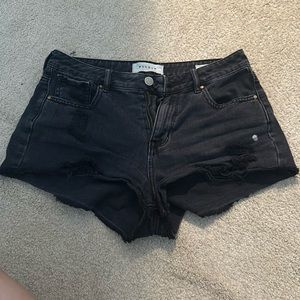 Super cute and comfy black jean shorts